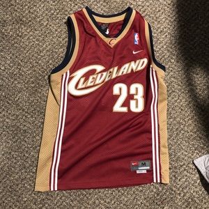Lebron James Cleveland Cavaliers Nike Jersey.